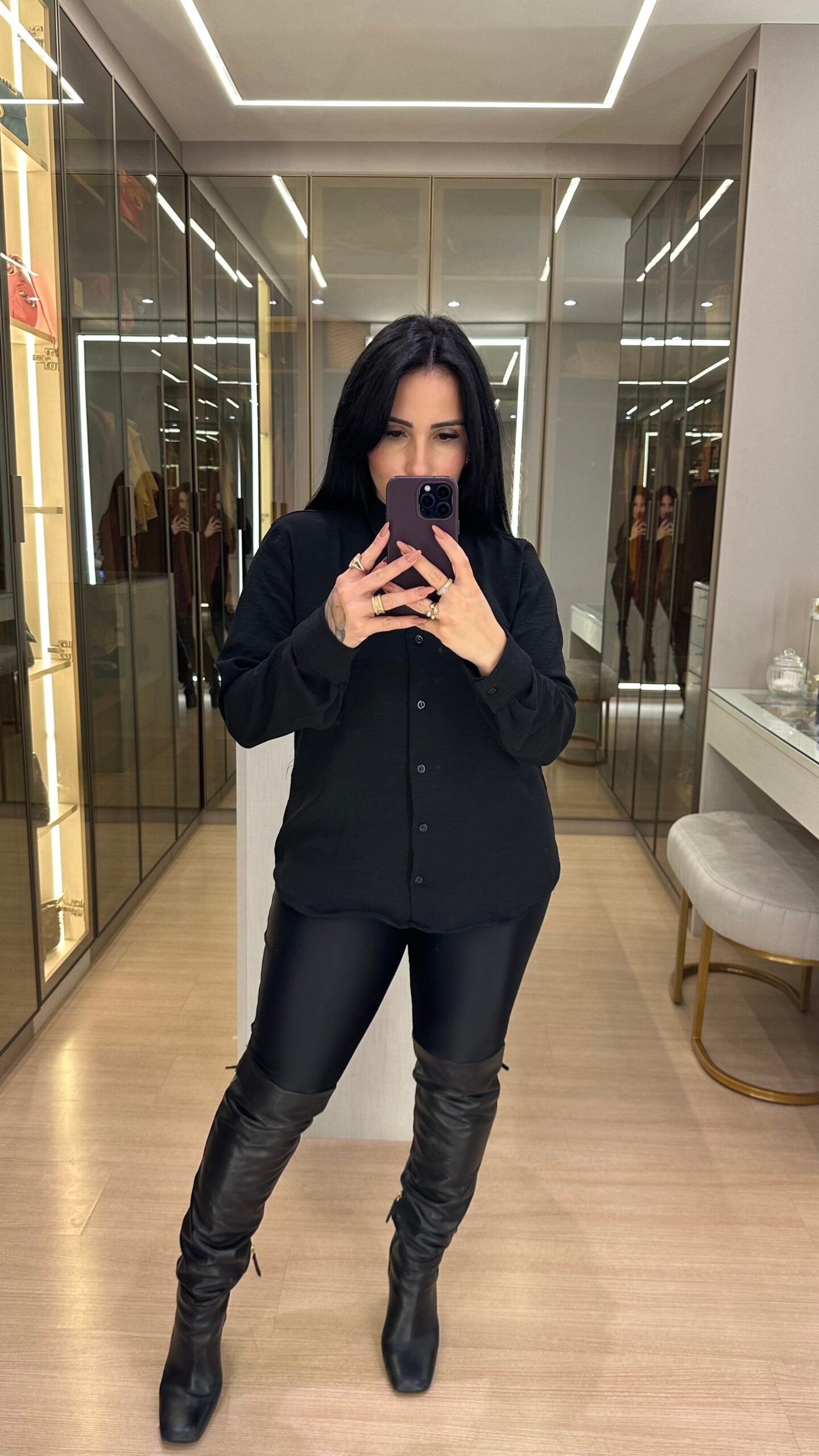 Página inicial camisa helena preto